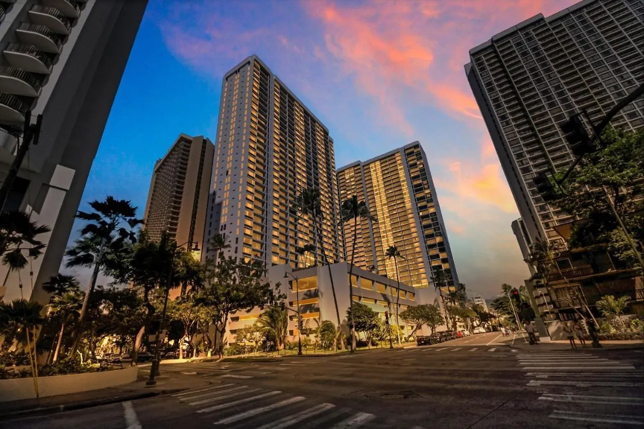 هونولولو Sea View Condos At The Waikiki Banyan - Free Parking! شقة